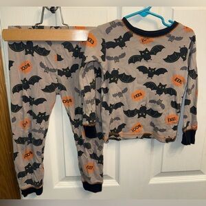Halloween pajamas 4T